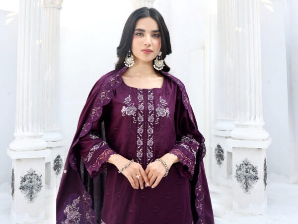 IMG_9888.jpg Plum Royale Unstitched Embroidered Lawn Suit