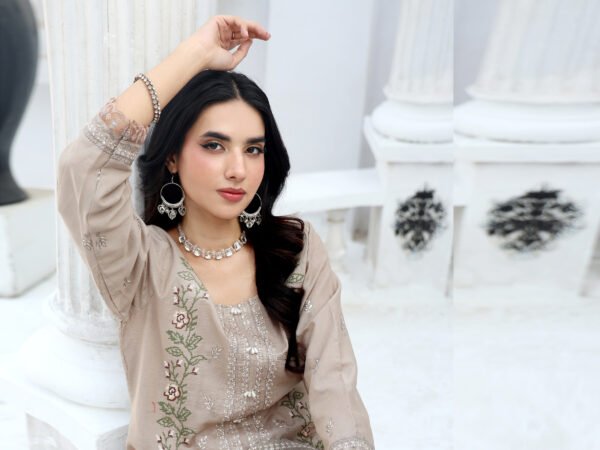 Sandstone Grace Unstitched Embroidered Lawn Suit